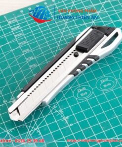 Dao rọc giấy Deli E2057